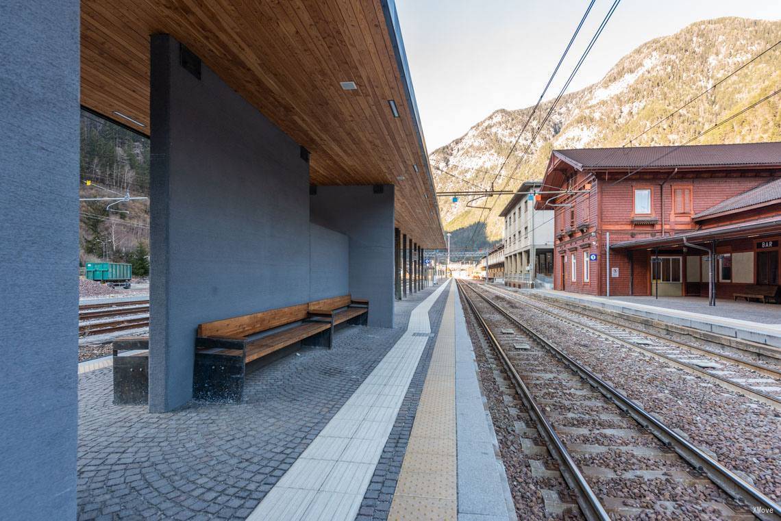 station interior photo