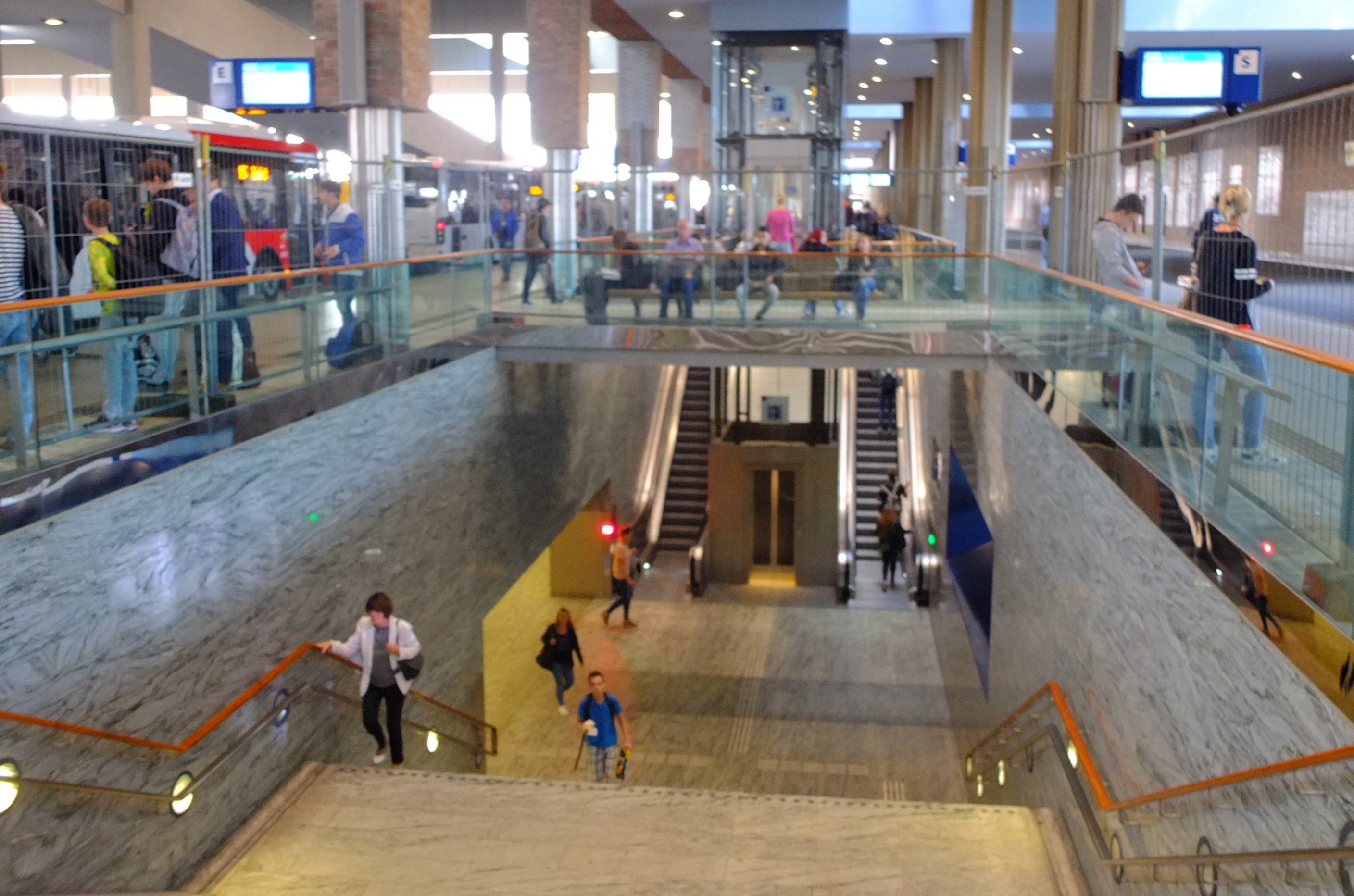 Breda_station_hallway