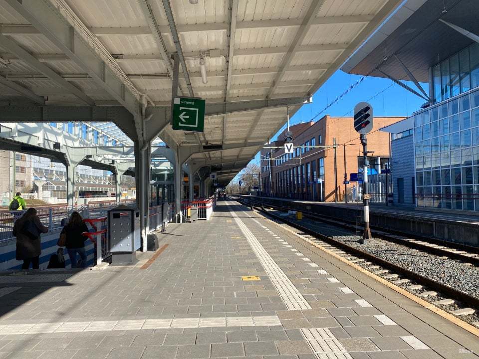 station interior photo