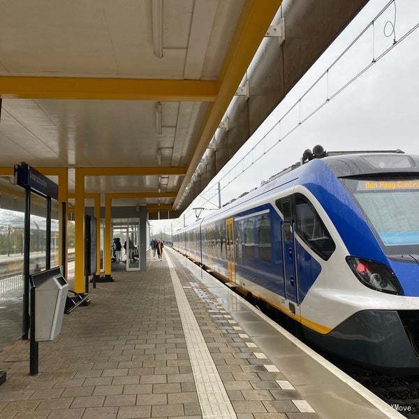 station interior photo