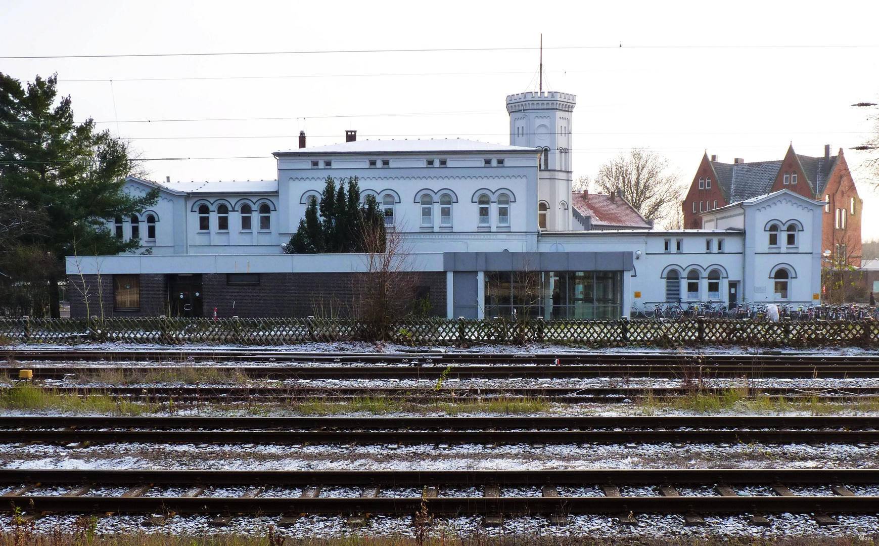 station interior photo