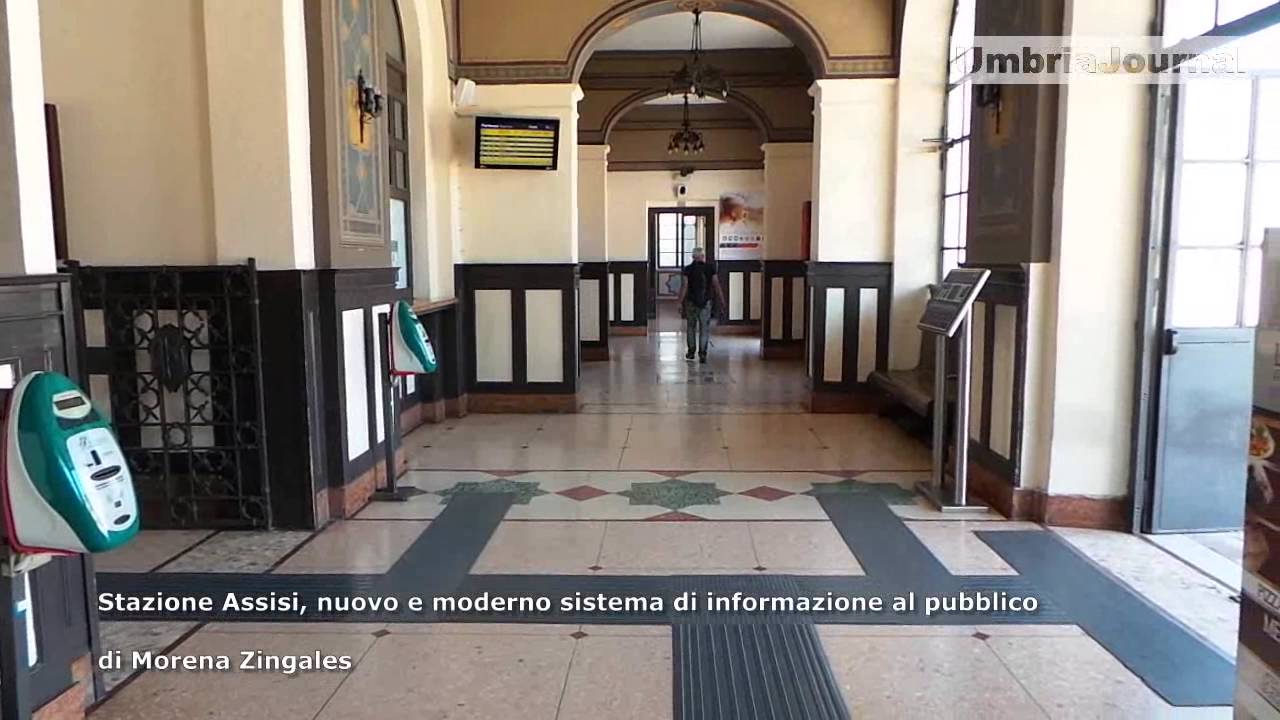 Assisi_stazione_hall