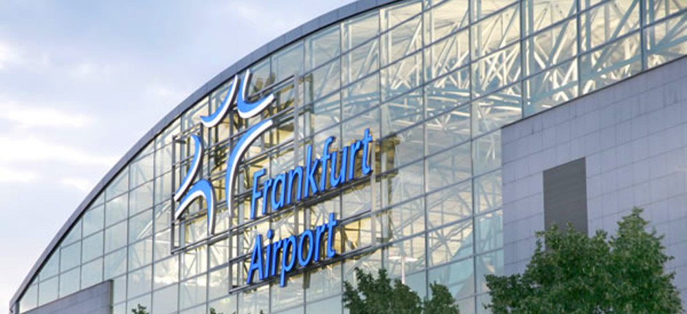 Frankfurt_m__flughafen_fernbf_station_outside