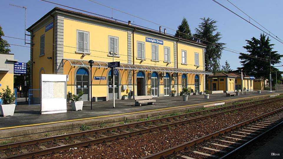 station interior photo