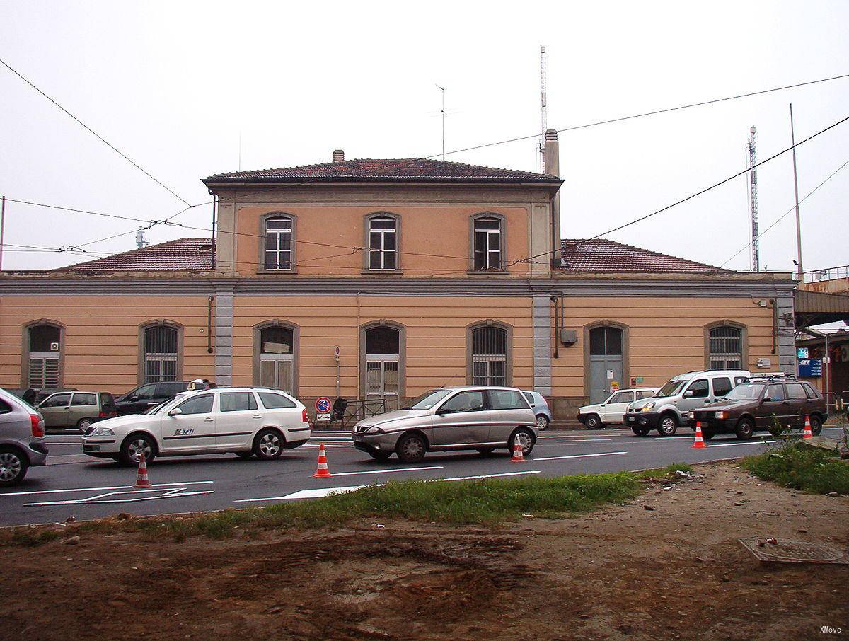 station building photo