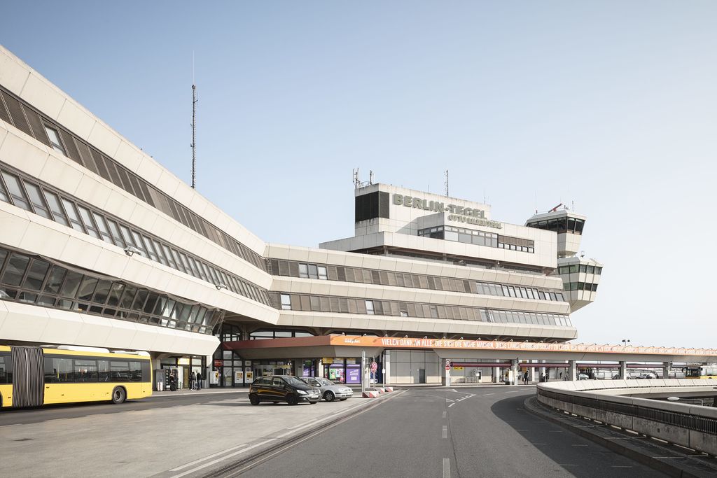 Berlin_flughafen_tegel_station
