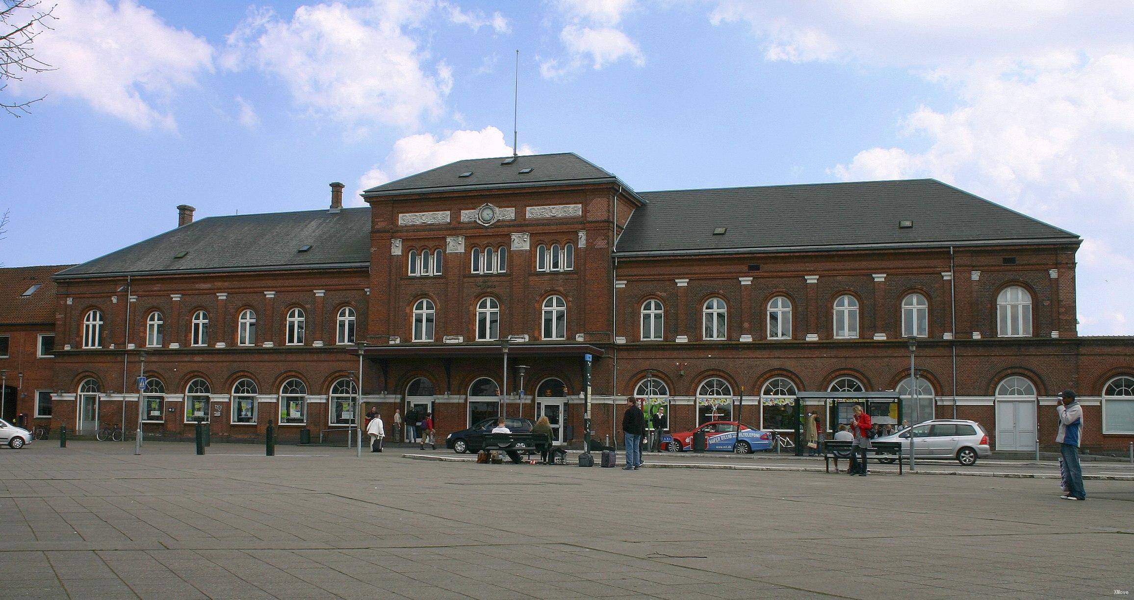 station building photo