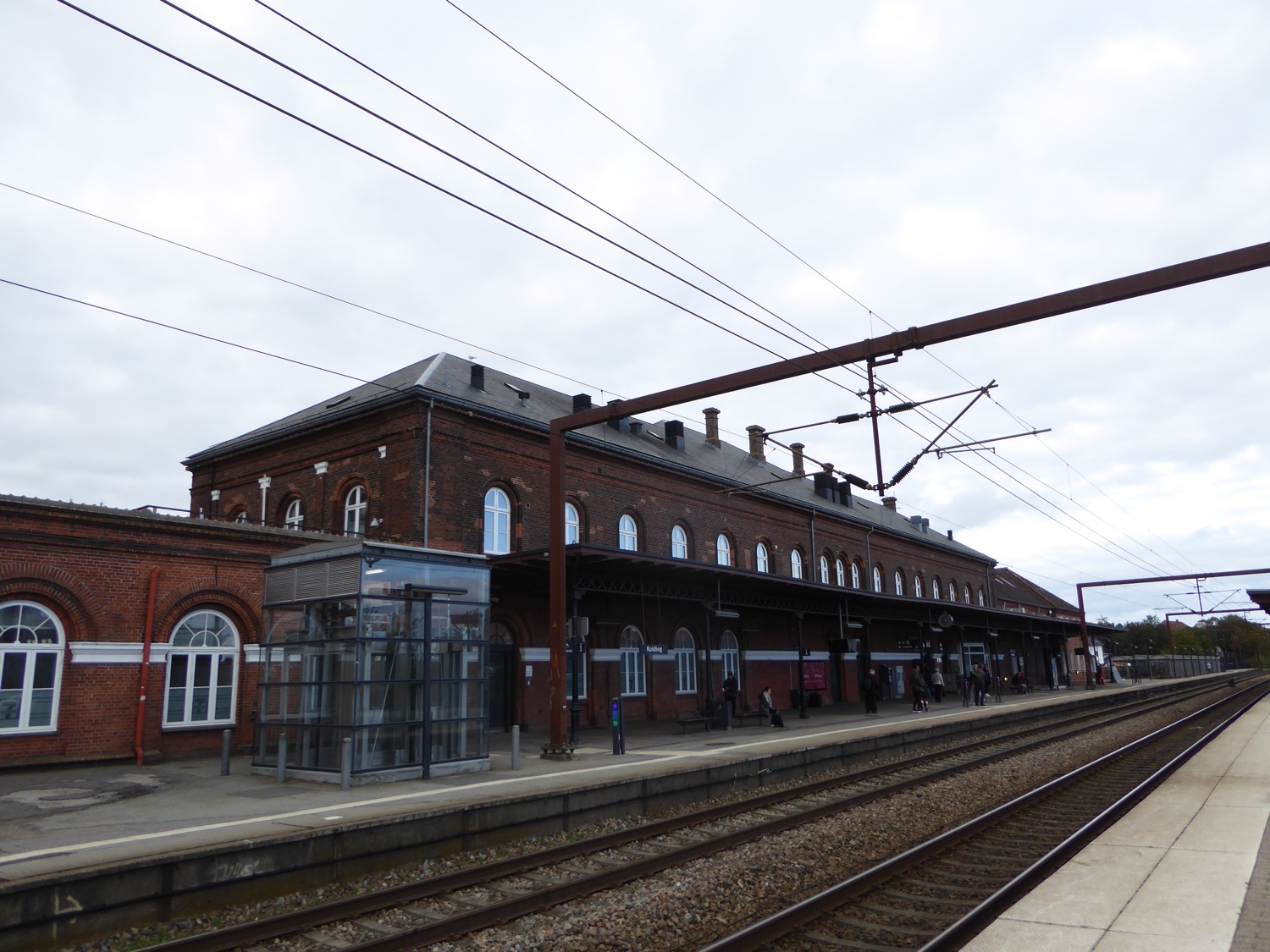 Kolding_station_platform_1
