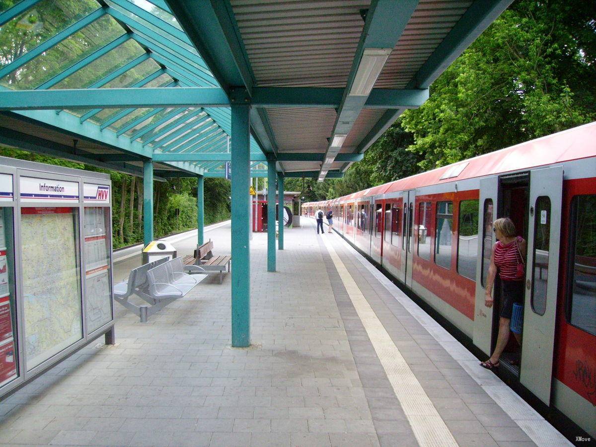 station interior photo