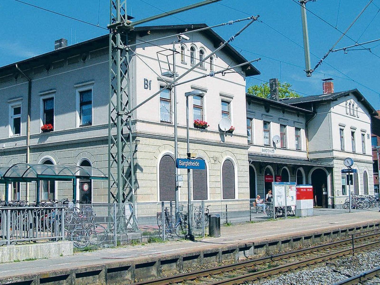 station interior photo