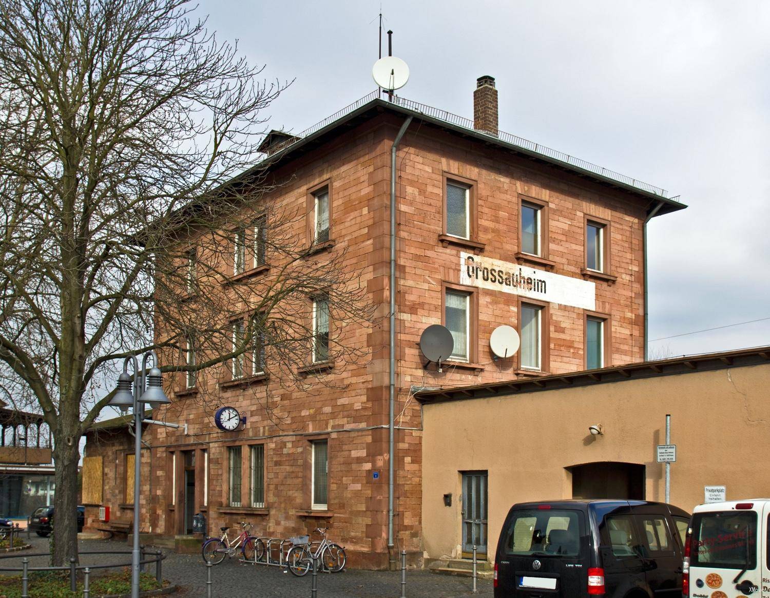 station building photo