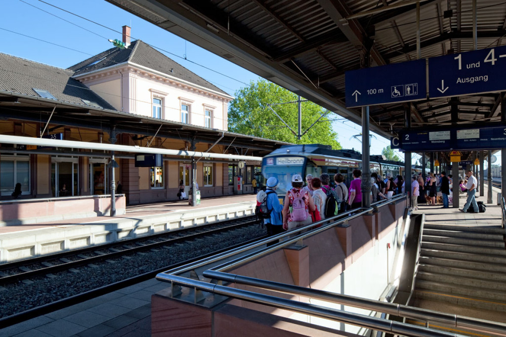 Baden Baden Bahnhof_platform_2