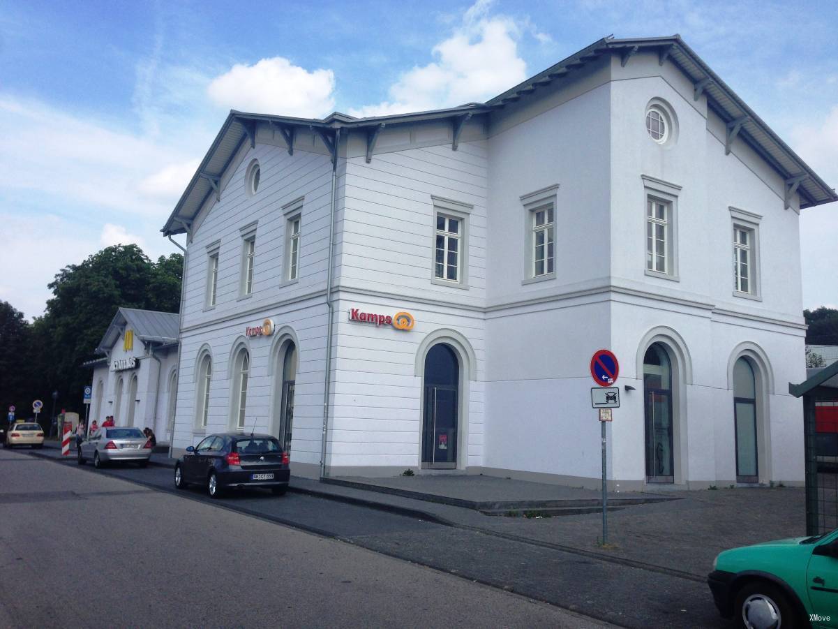 station building photo