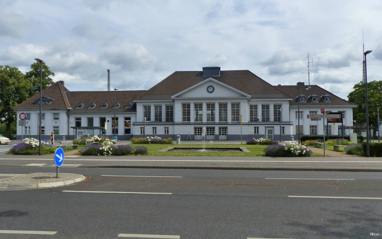 station building photo