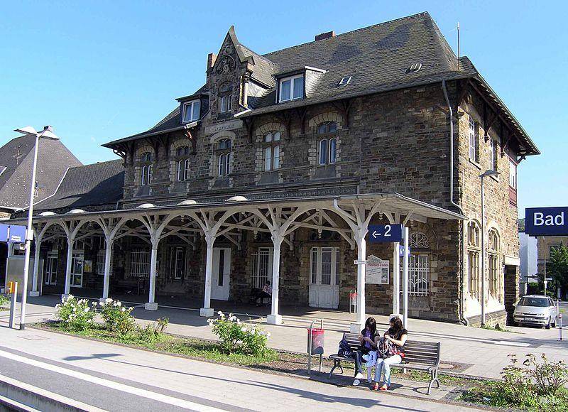 station interior photo