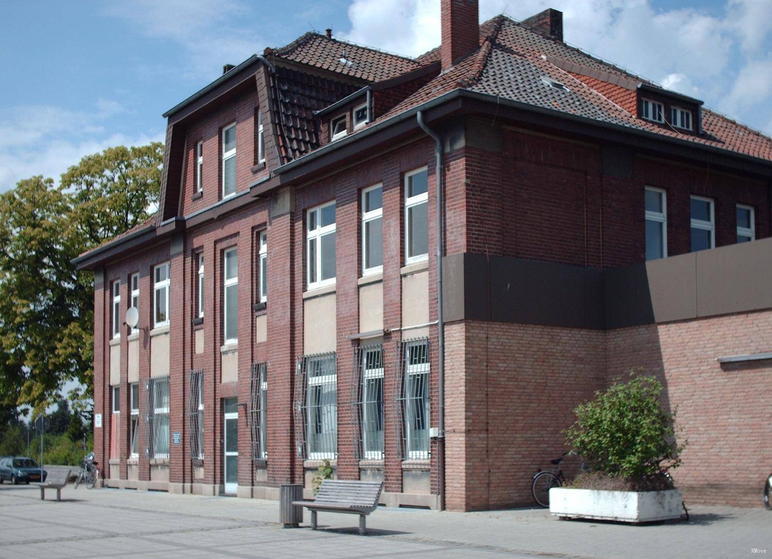 station building photo