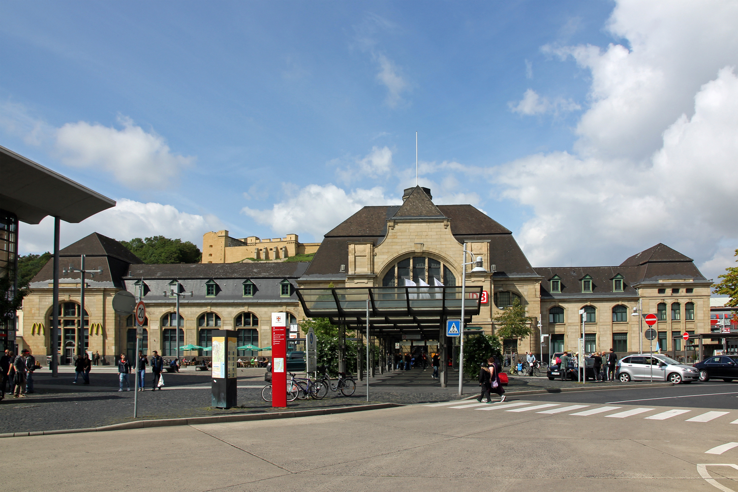 Koblenz_hbf_entrance