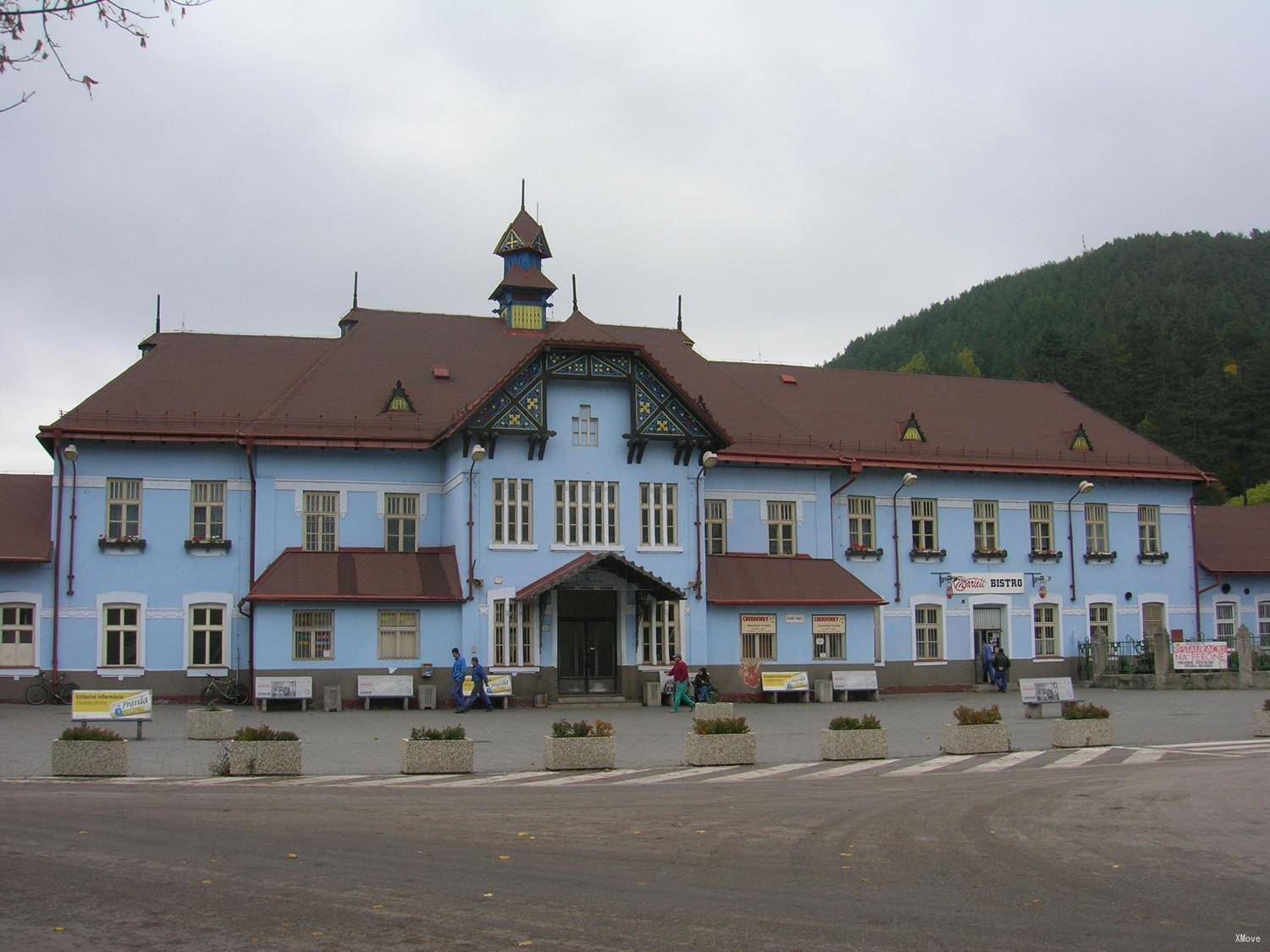 station building photo