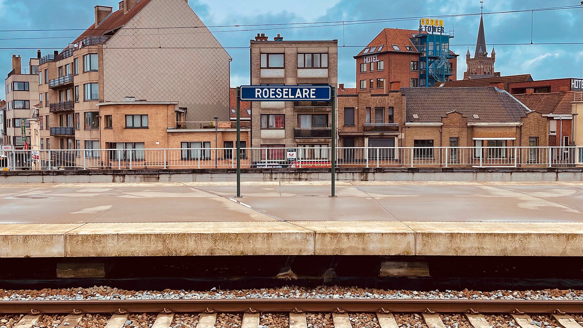 Roeselare_naam_platform