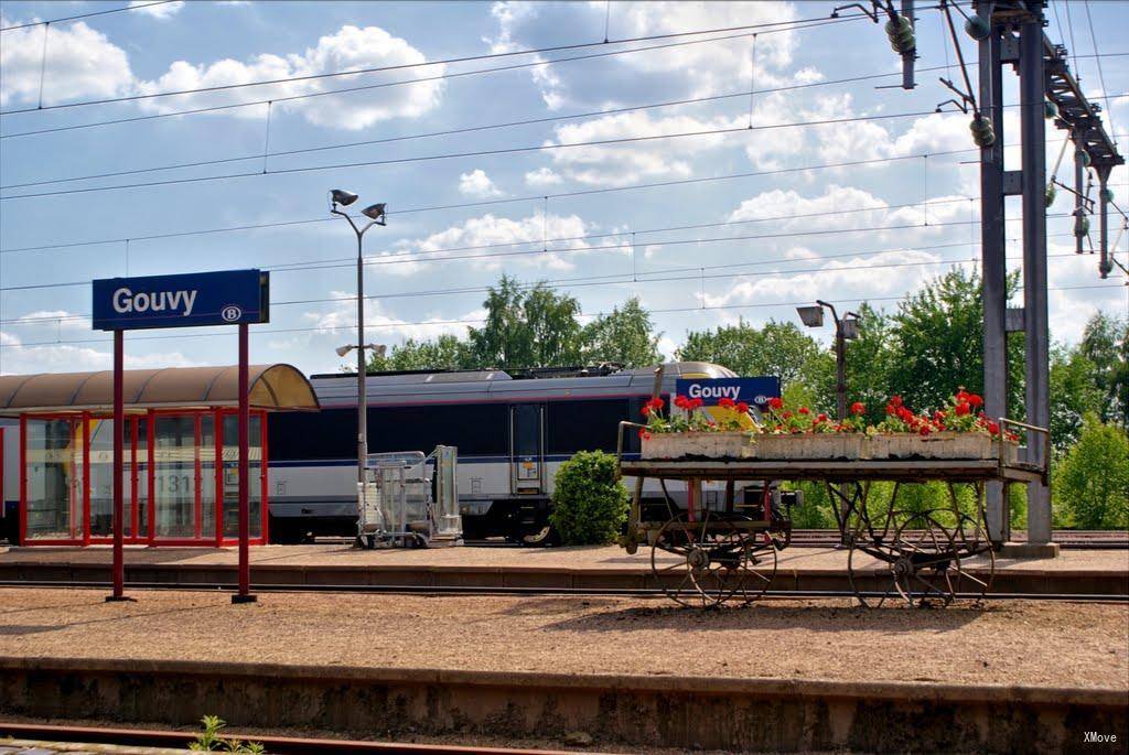 station interior photo