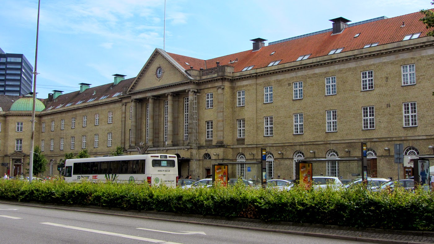 Aarhus_railway_station_building