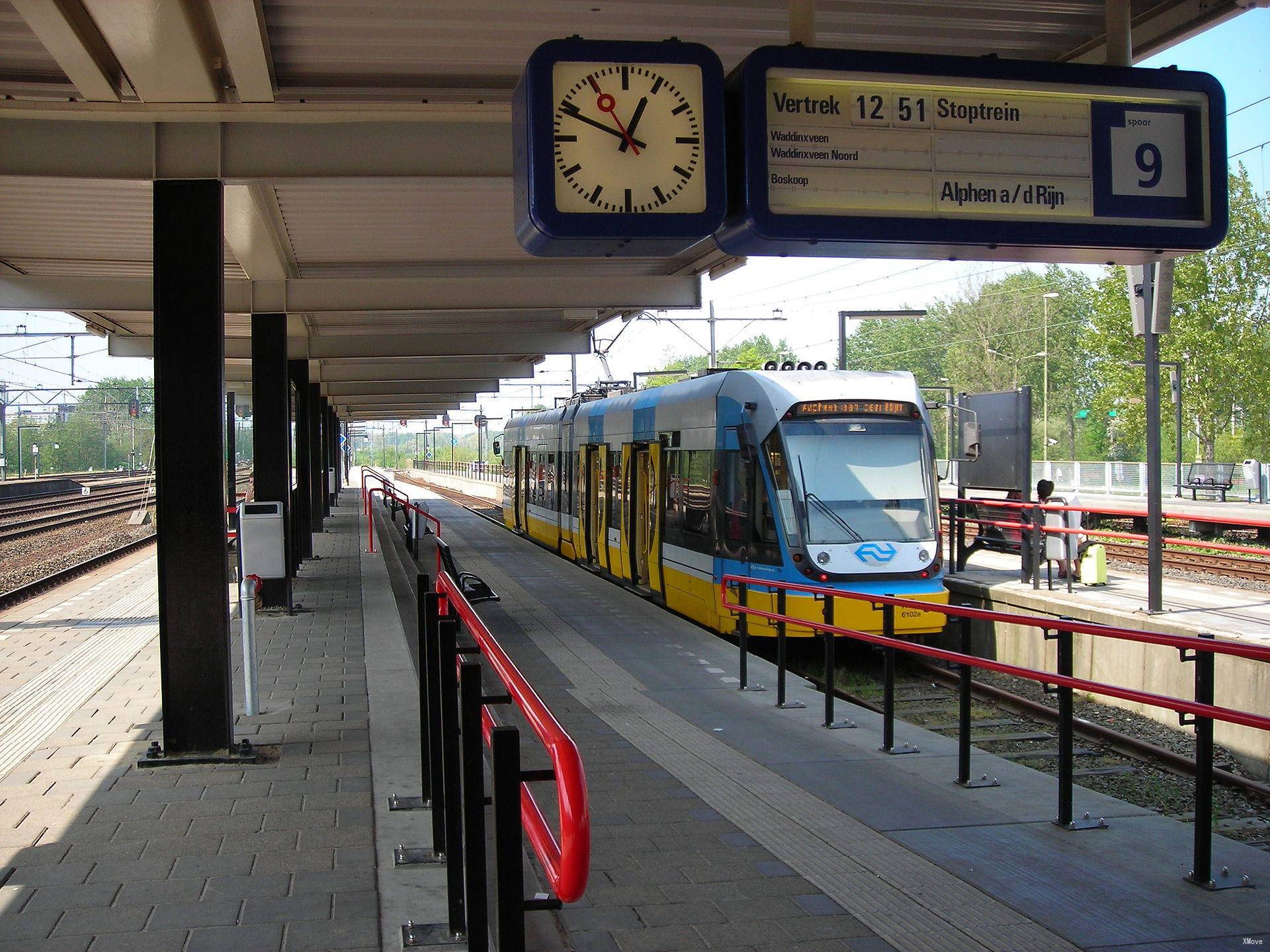 station interior photo