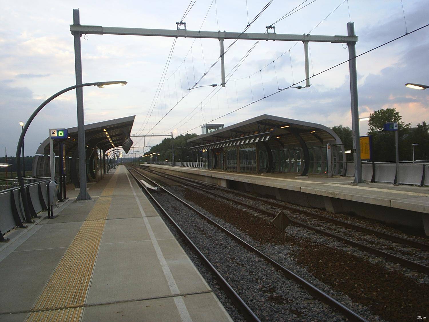 station interior photo