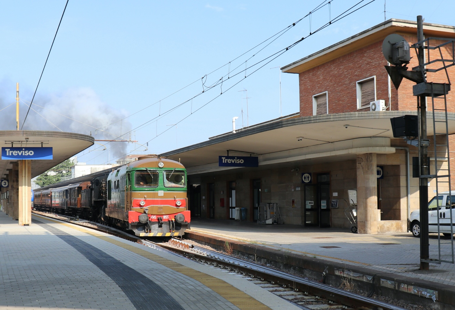 Treviso_centrale_station_platform_1