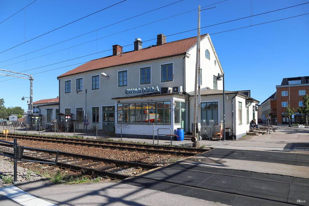 station building photo