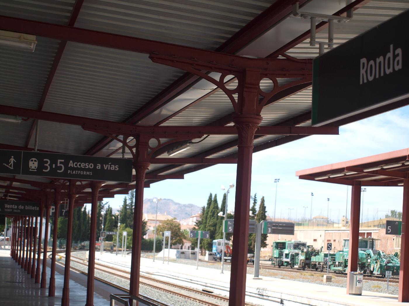 Ronda_station_platform
