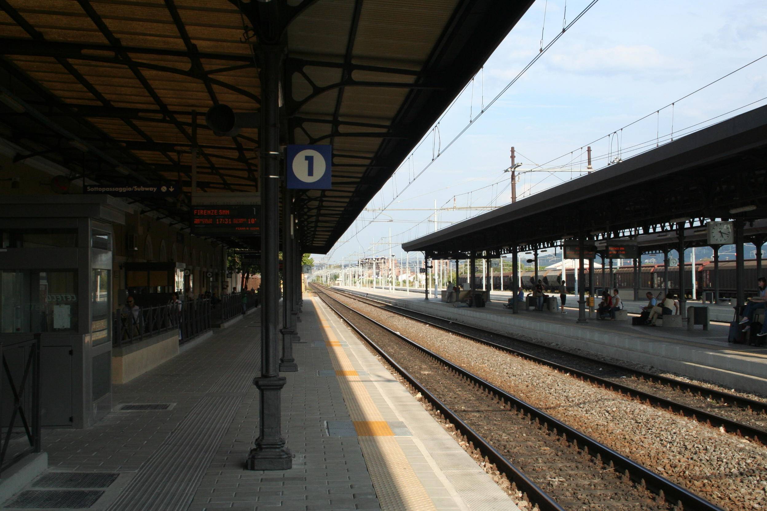 station interior photo