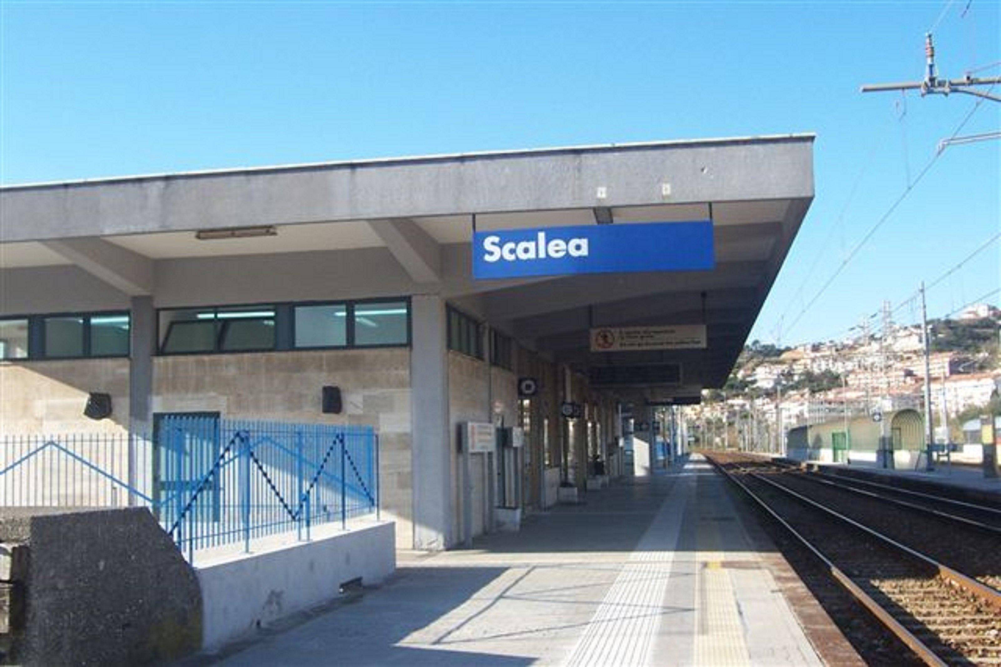 station interior photo