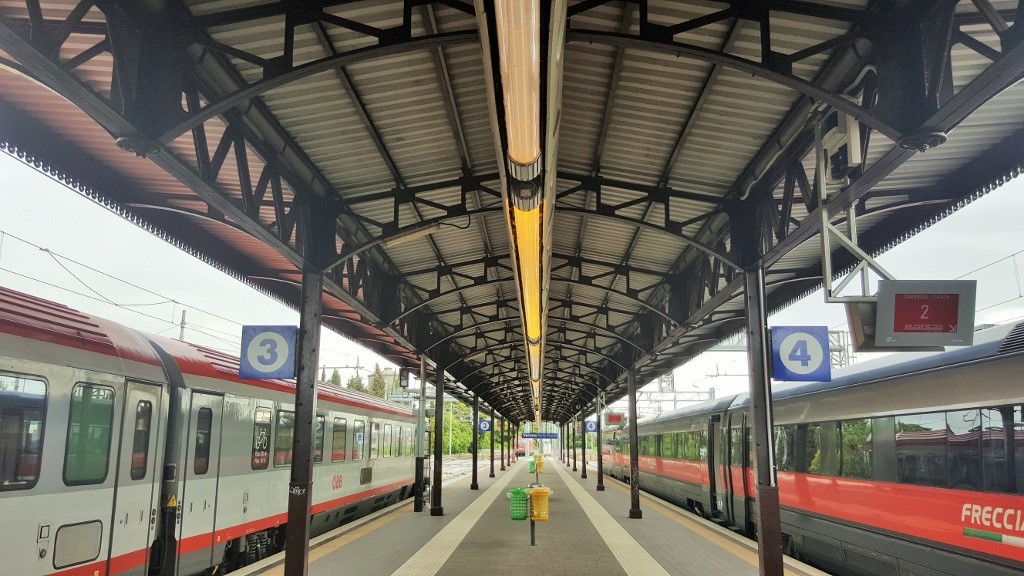 Verona_porta_nuava_platform