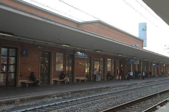 station interior photo