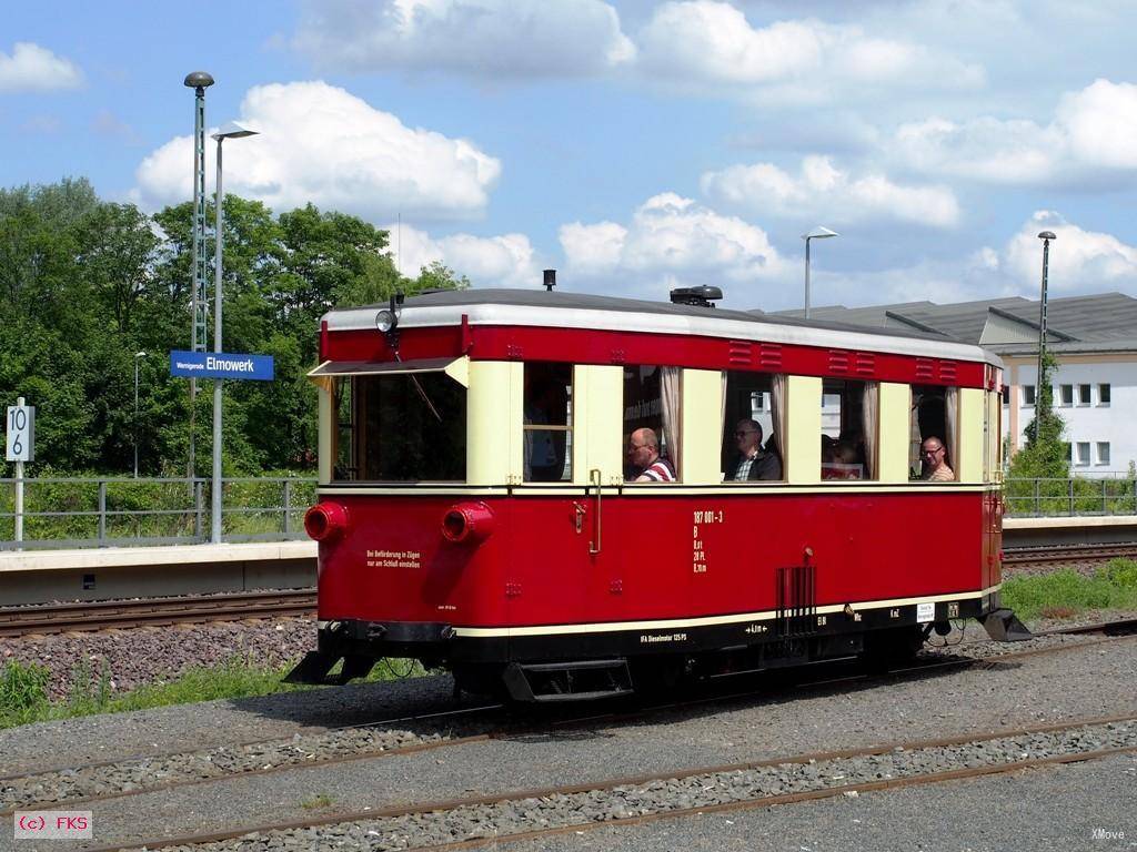station building photo