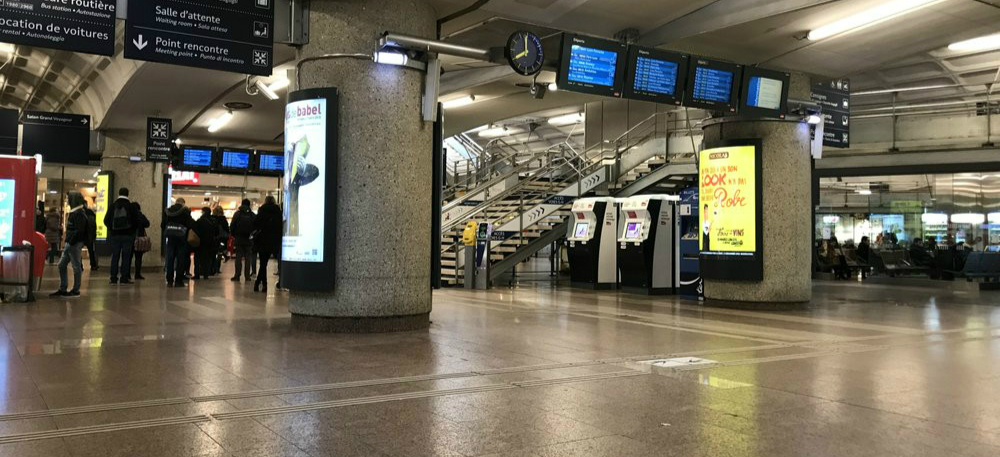 Fatie _lyon_part_dieu_station_inside