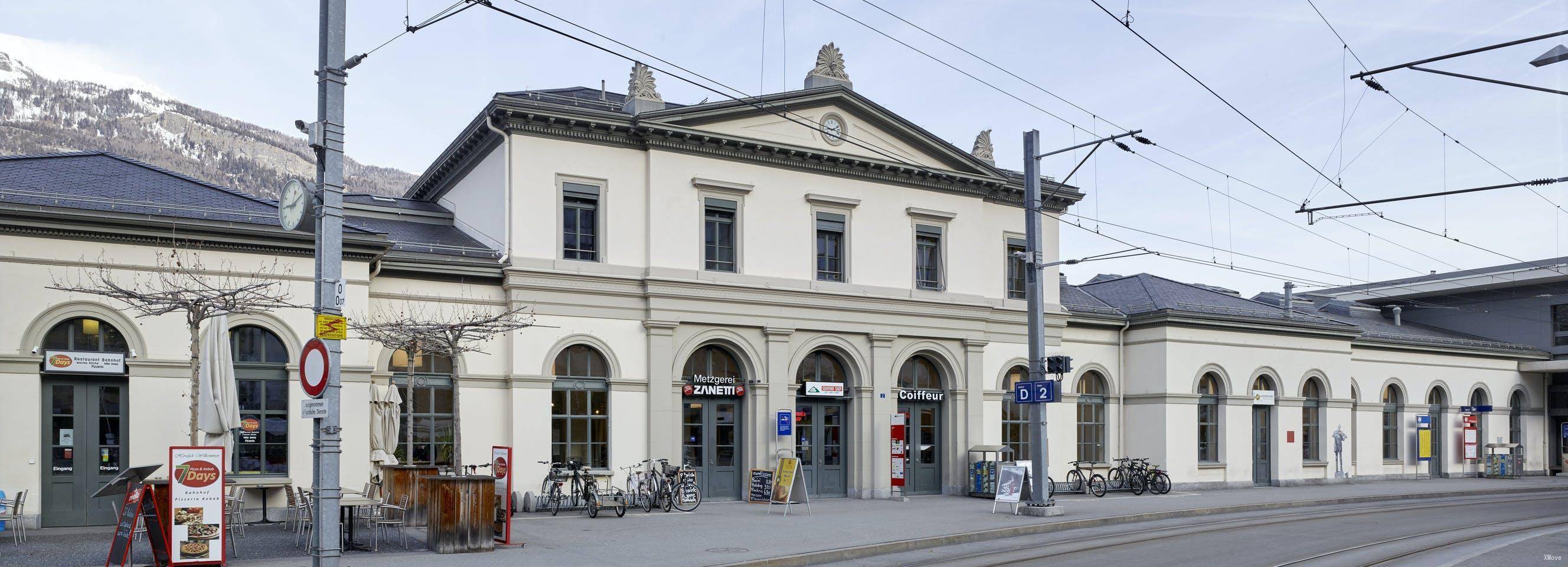 station building photo