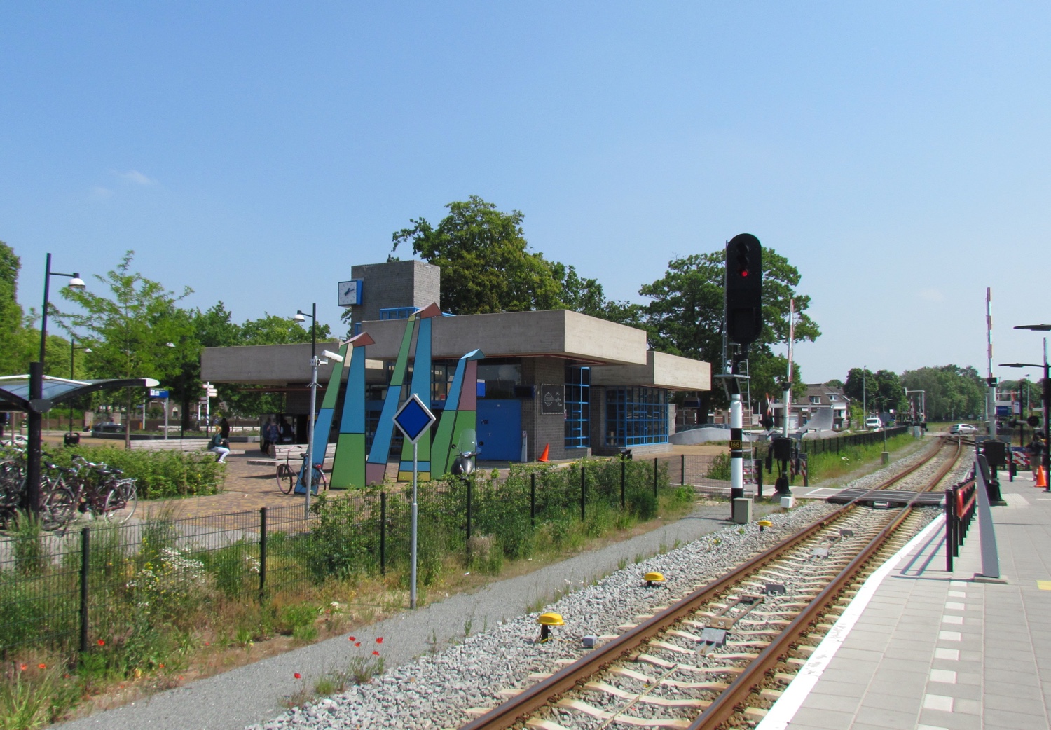 Doetinchem_de_huet_station_platforms