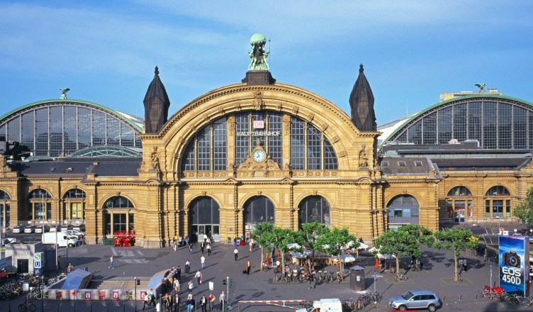 Frankfurt Hbf Entrance