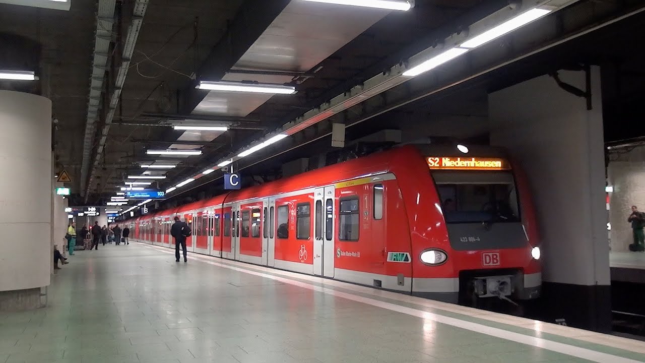 Frankfurt_hbf_tief_platforms