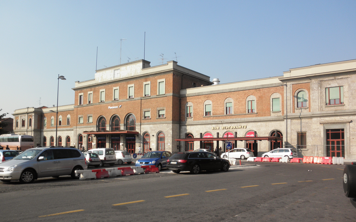 Piacenza_station
