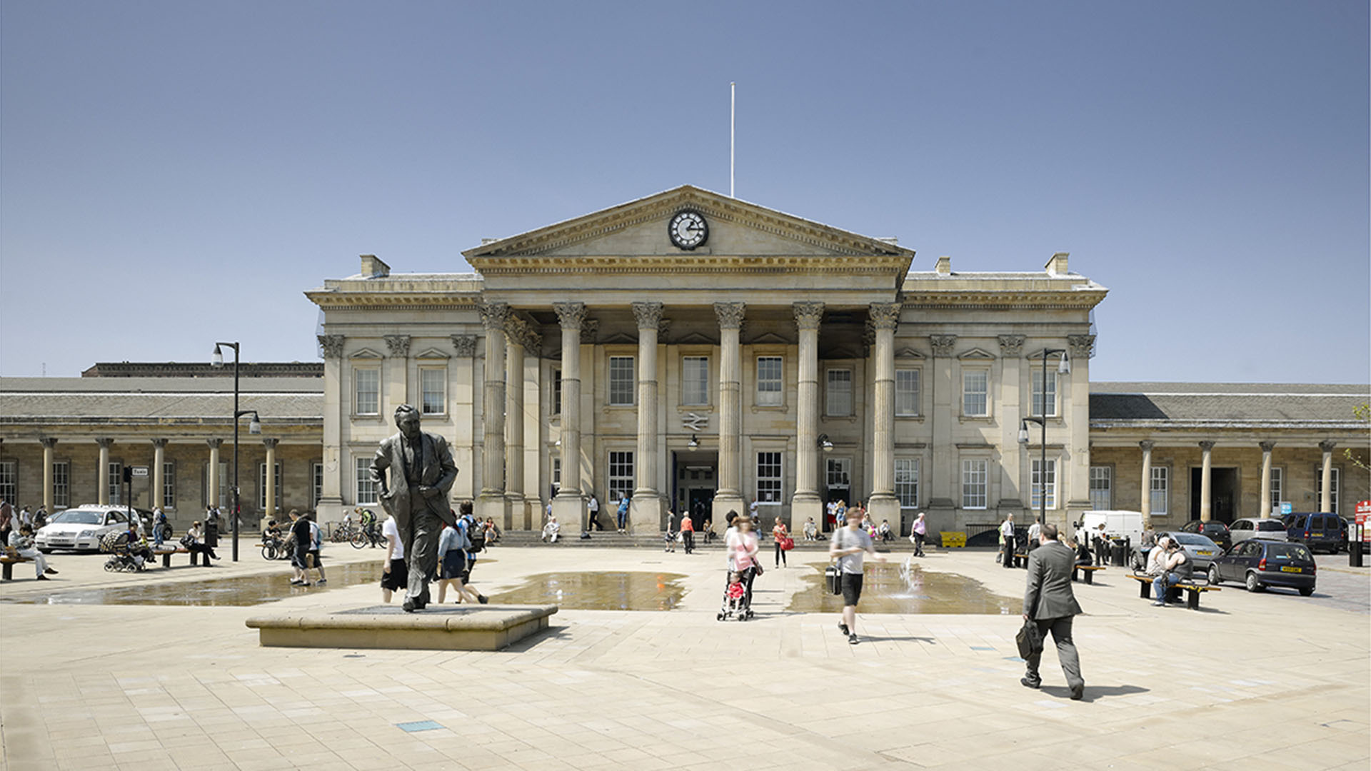Huddersfield_station