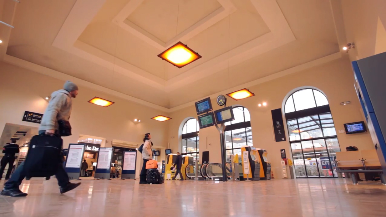 Toulon Station_hall