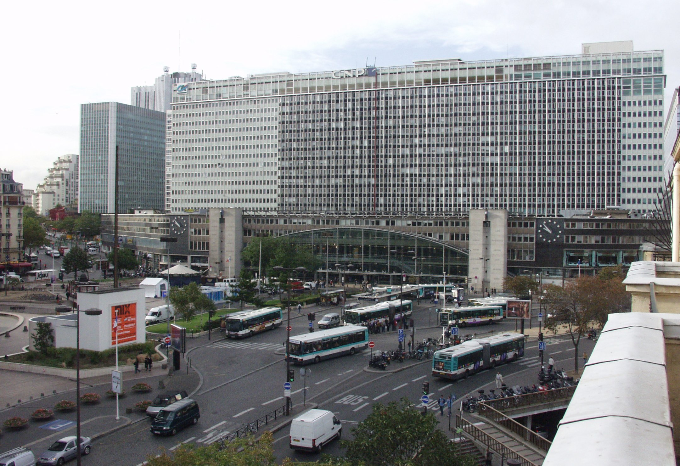 Paris Montparnasse_building