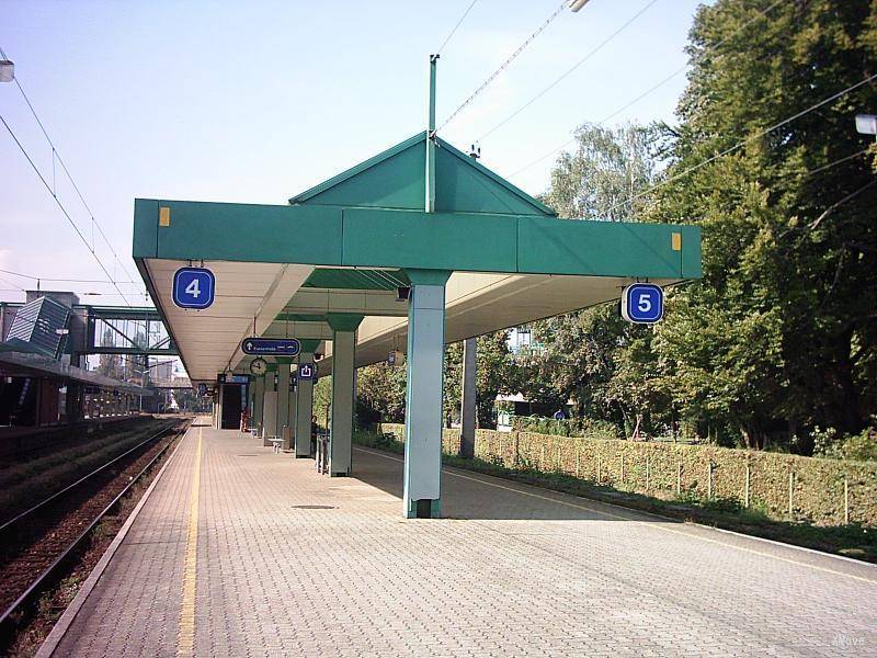 station interior photo