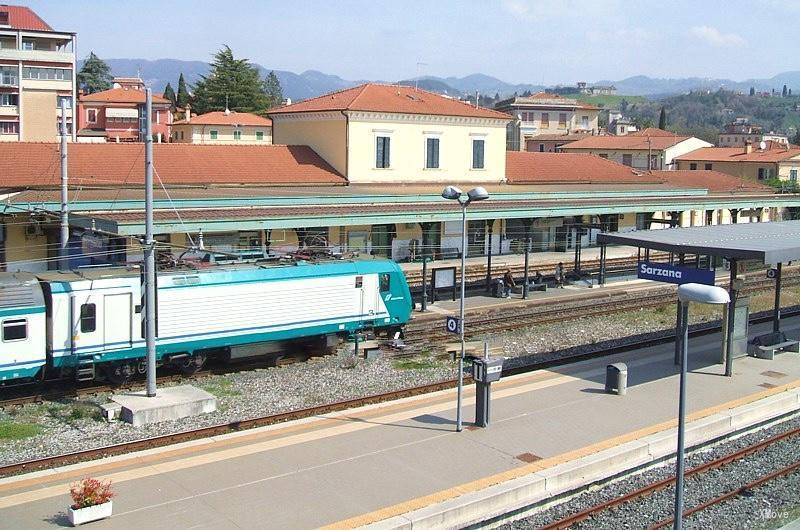 station building photo