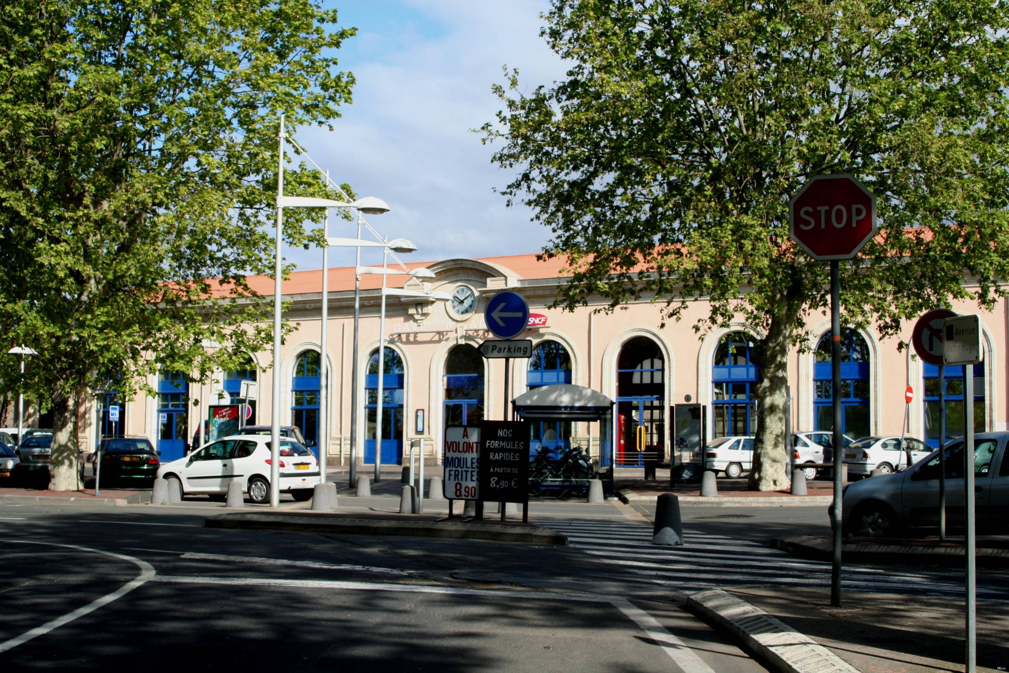 station building photo