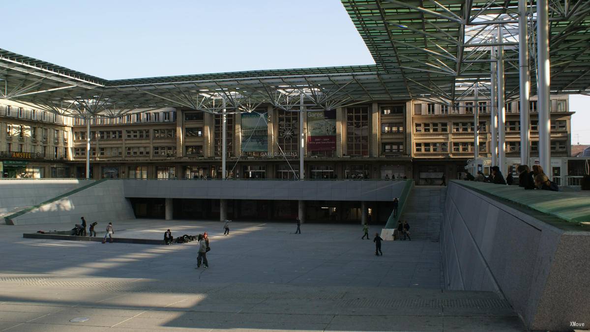 station building photo