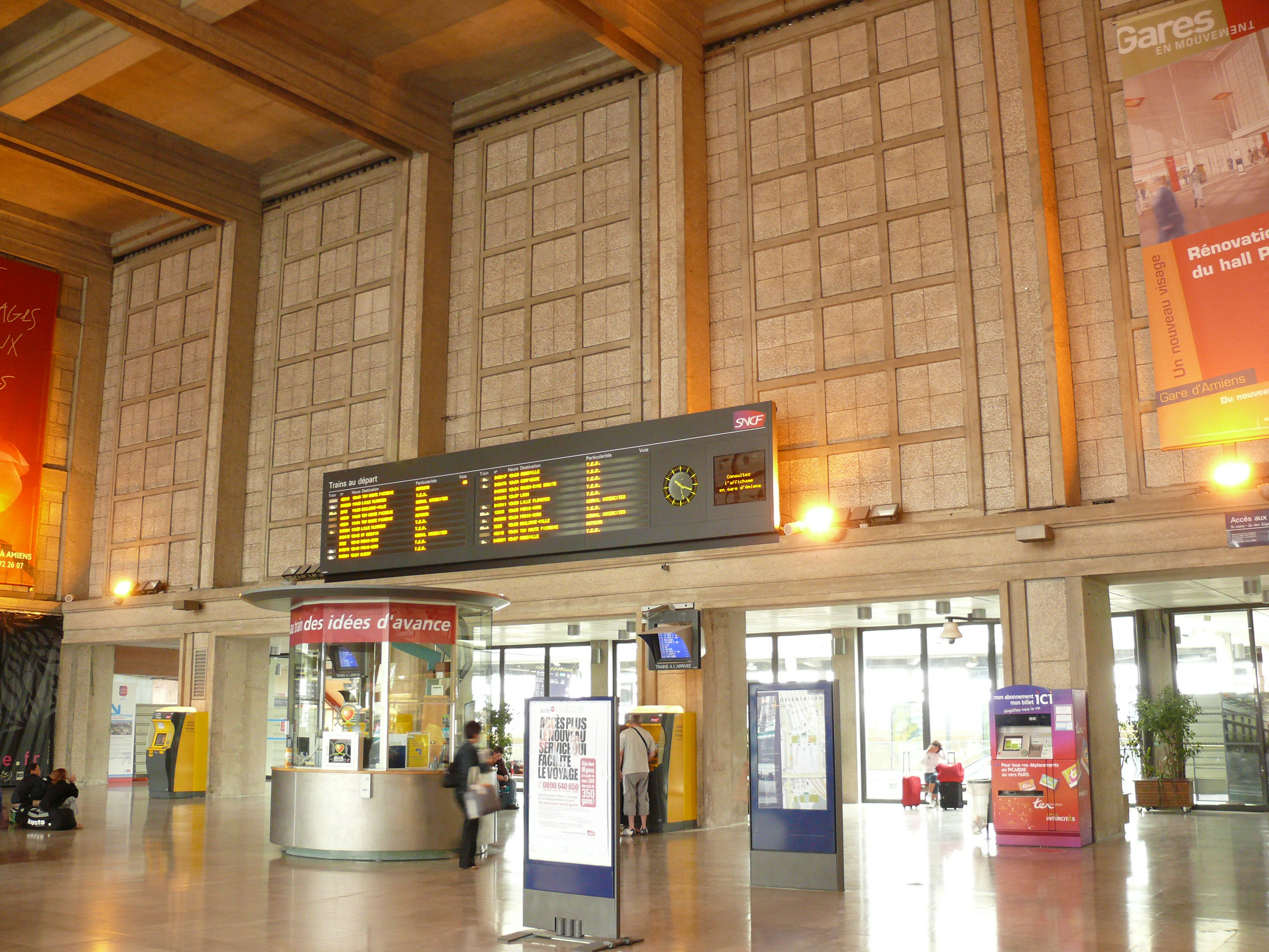 Amiens_gare_concourse