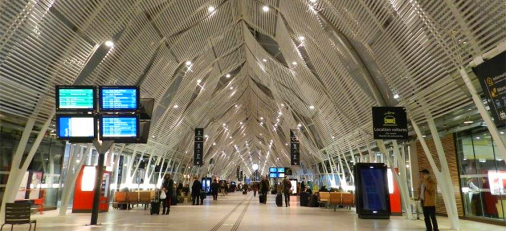 %e6%b3%95%e9%93%81 Montpellier_saint Roch Inside